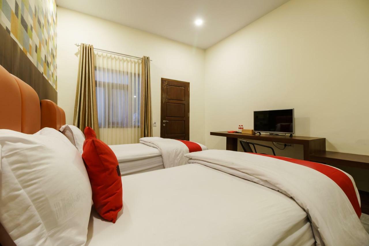 Reddoorz Syariah Near Fort Marlborough Bengkulu Ngoại thất bức ảnh