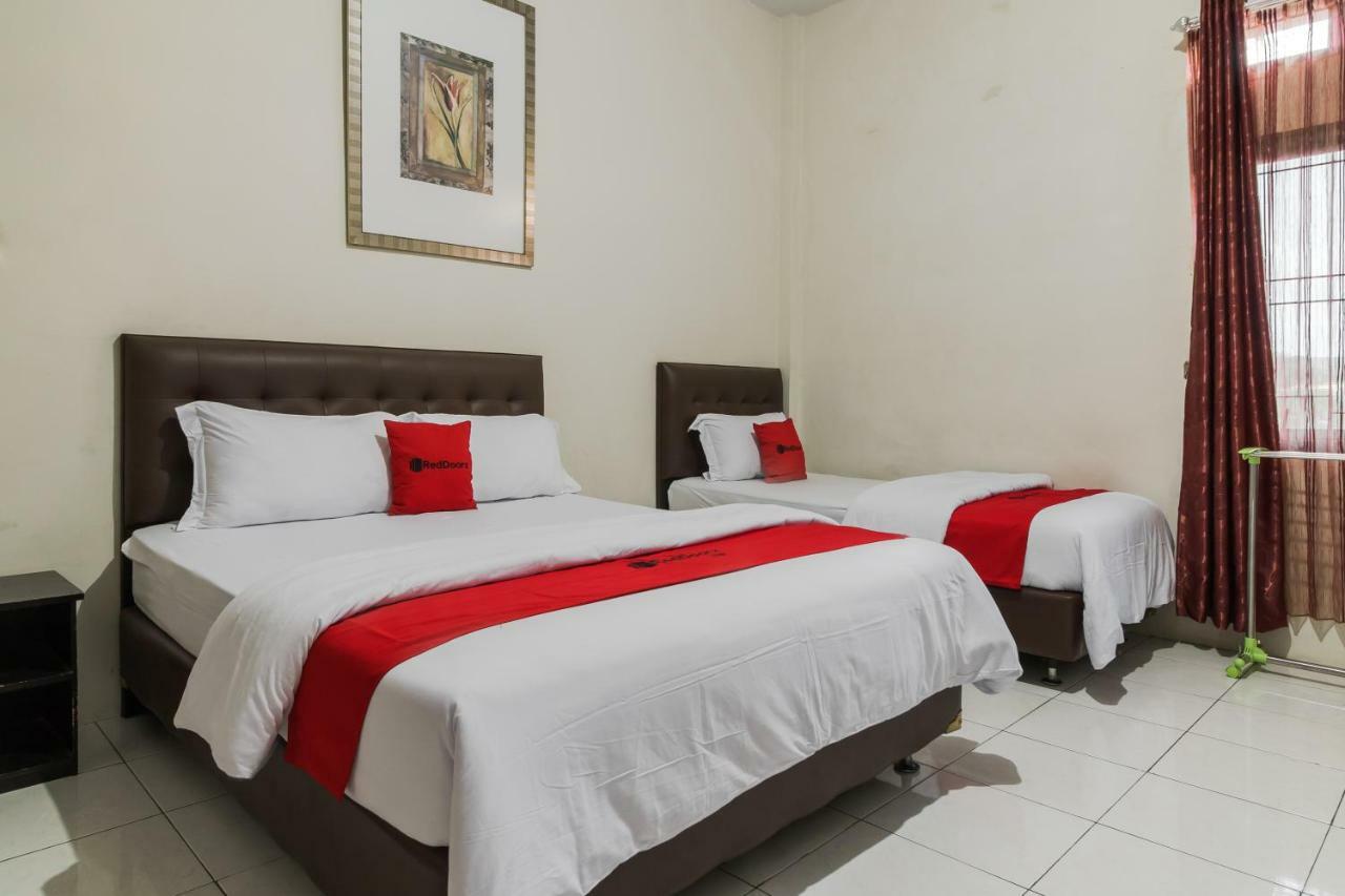 Reddoorz Syariah Near Fort Marlborough Bengkulu Ngoại thất bức ảnh