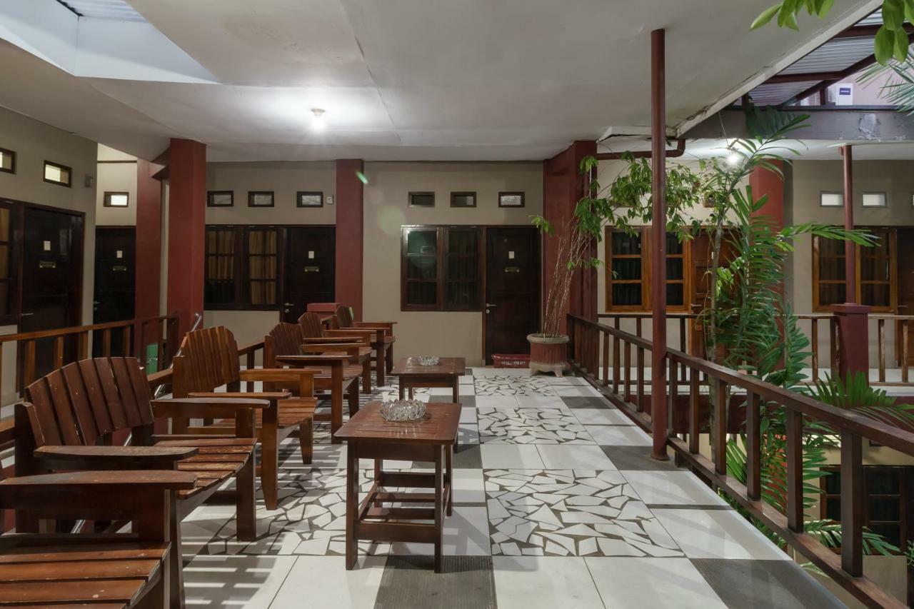 Reddoorz Syariah Near Fort Marlborough Bengkulu Ngoại thất bức ảnh