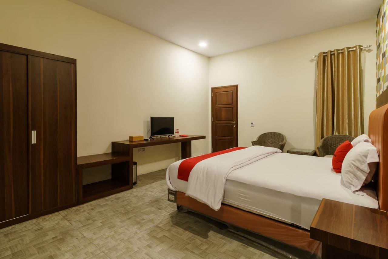 Reddoorz Syariah Near Fort Marlborough Bengkulu Ngoại thất bức ảnh