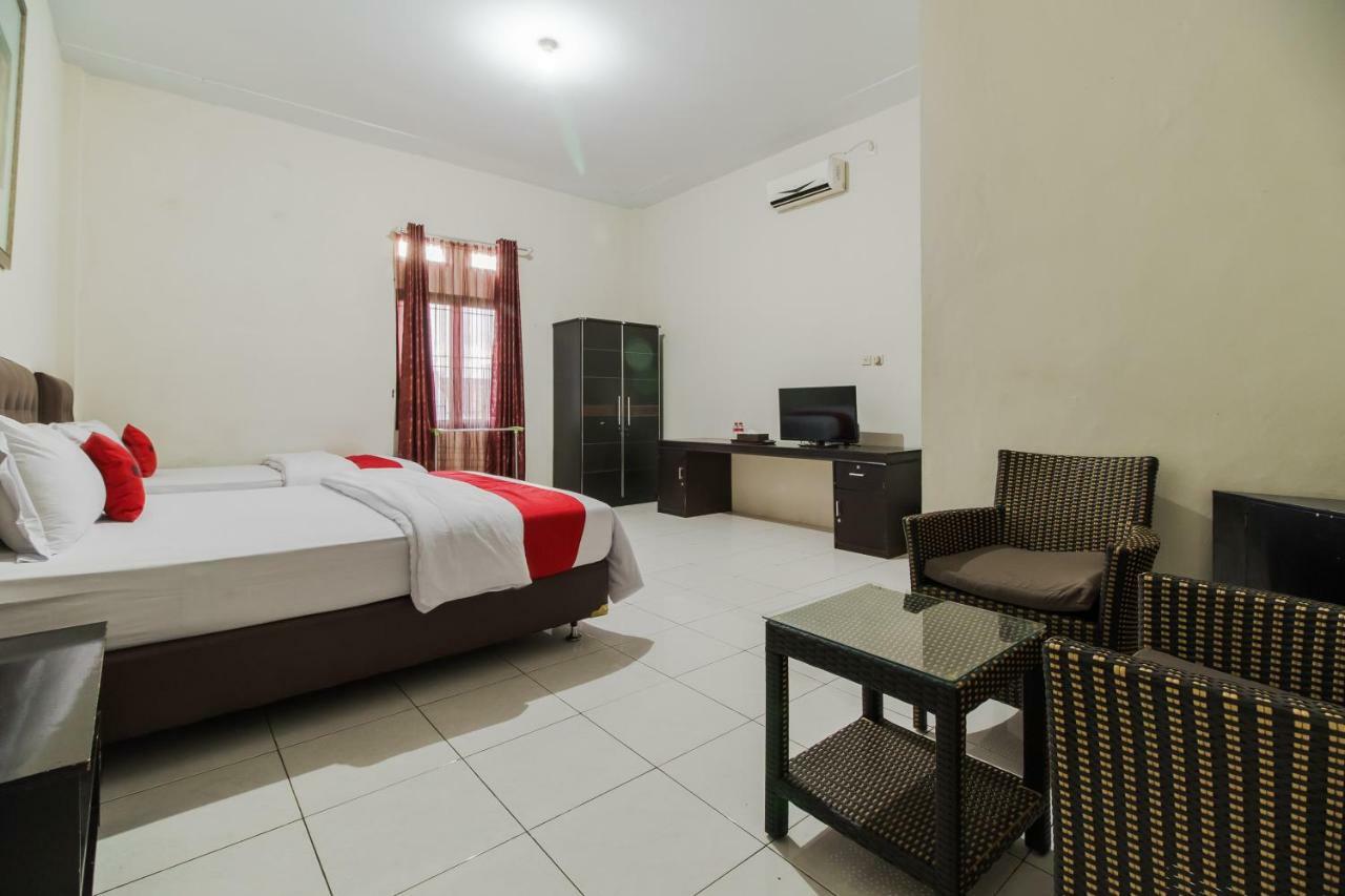 Reddoorz Syariah Near Fort Marlborough Bengkulu Ngoại thất bức ảnh